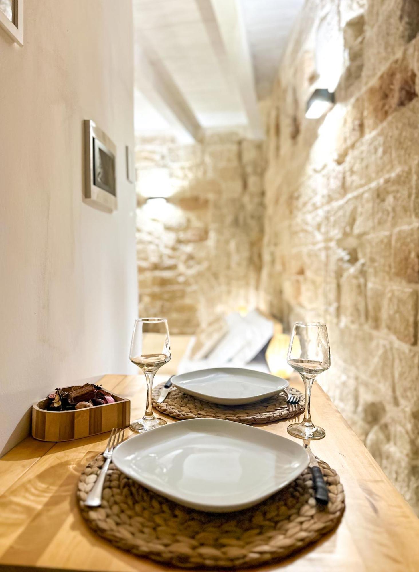 Old Tuff Apartments بولينيانو آ ماري المظهر الخارجي الصورة