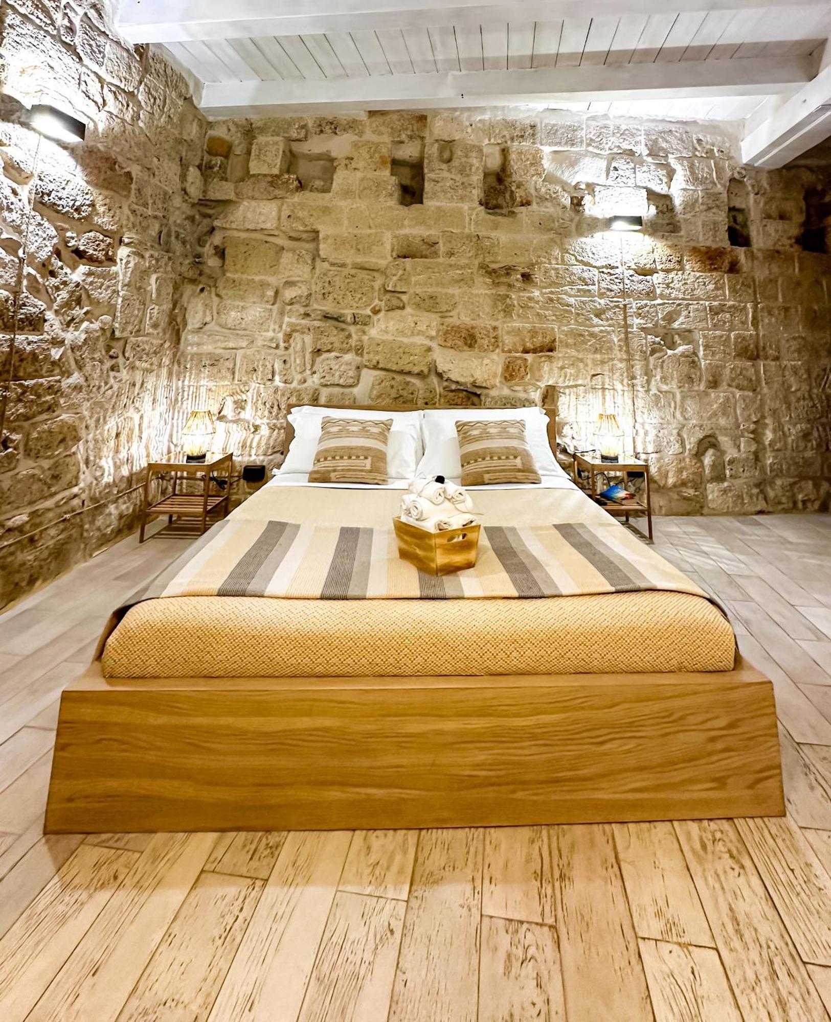 Old Tuff Apartments بولينيانو آ ماري المظهر الخارجي الصورة