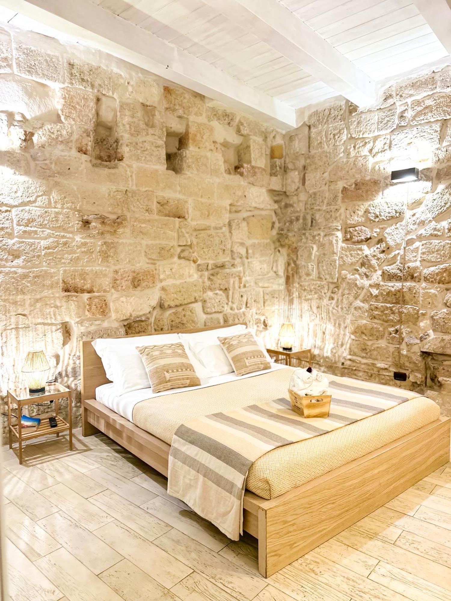 Old Tuff Apartments بولينيانو آ ماري المظهر الخارجي الصورة