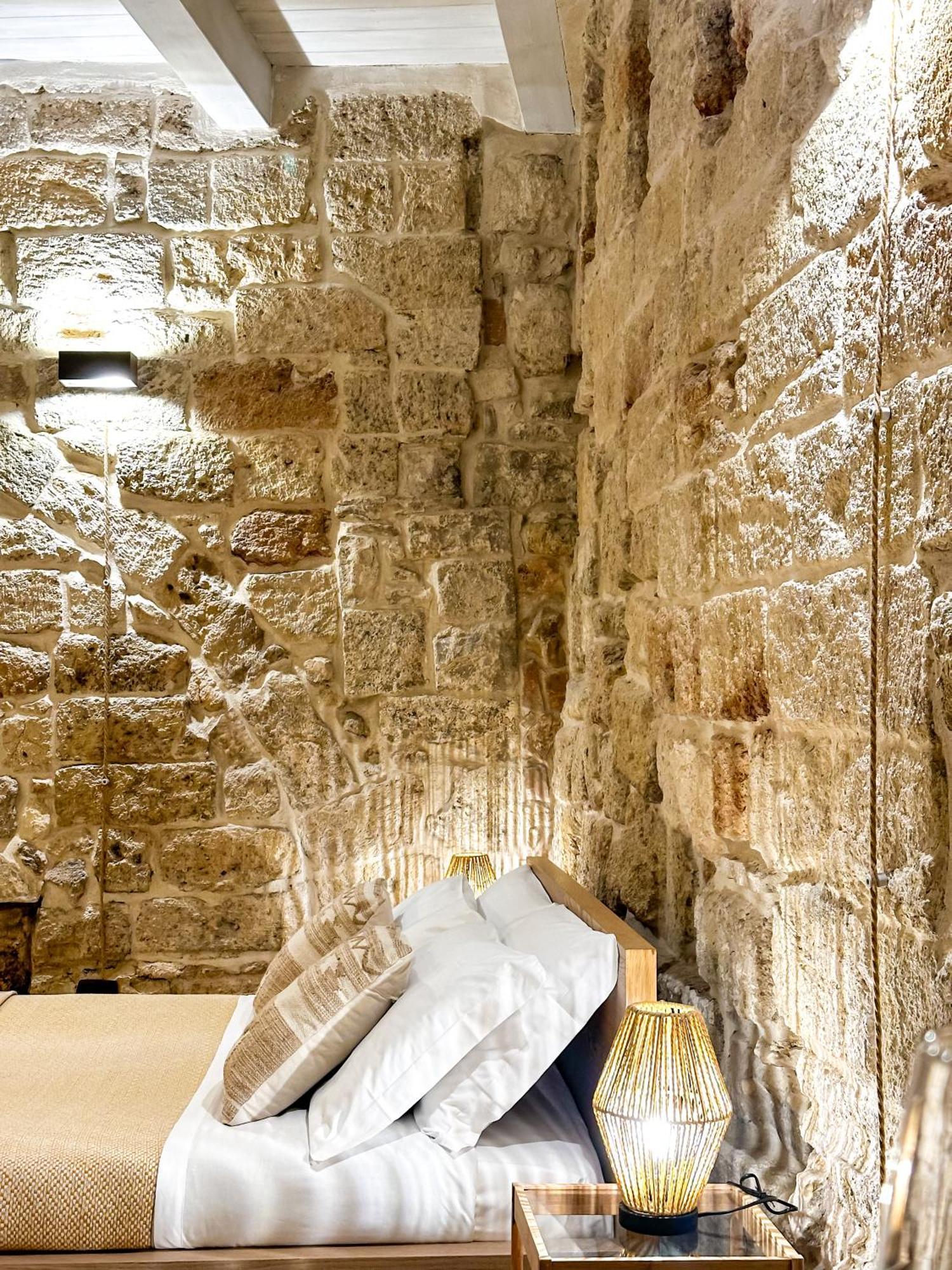 Old Tuff Apartments بولينيانو آ ماري المظهر الخارجي الصورة